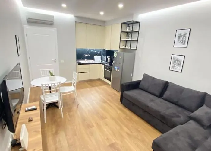 Franci\'S Apartment No2